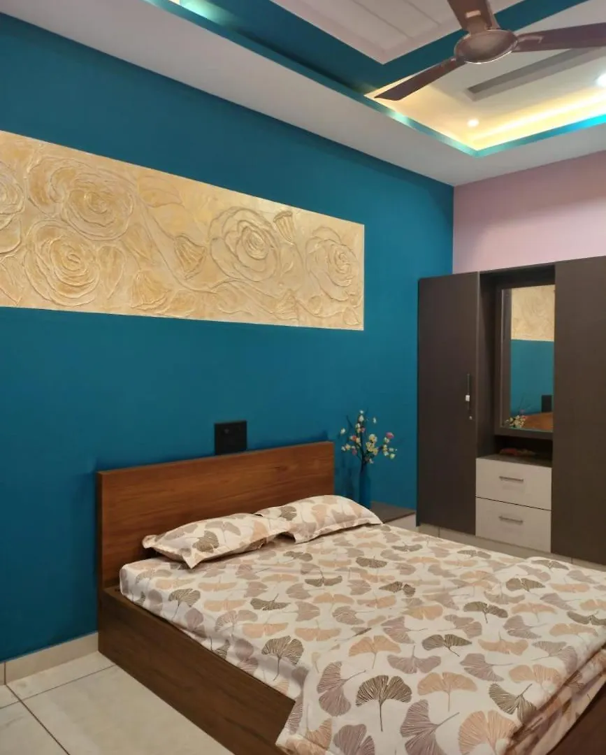 Cozy Nest-Fully Furnished 3 Bedroom Property Alwaye 0*,
