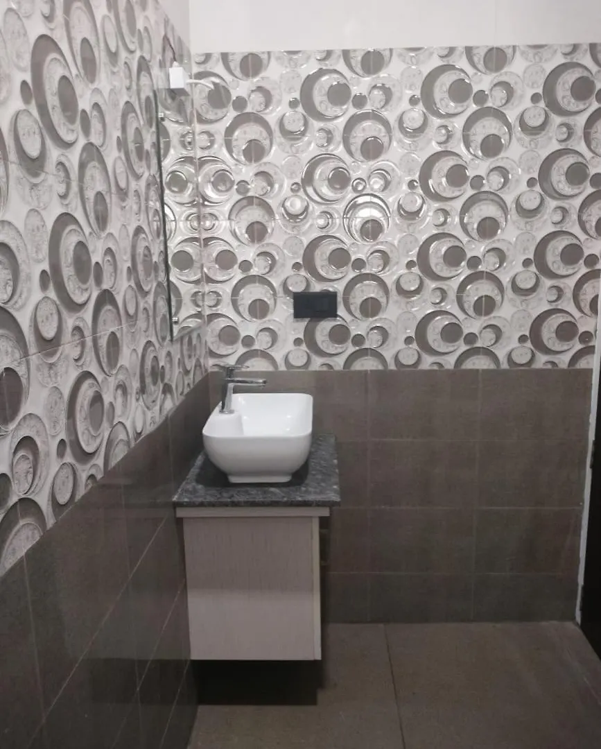 Guest house Cozy Nest-Fully Furnished 3 Bedroom Property Alwaye