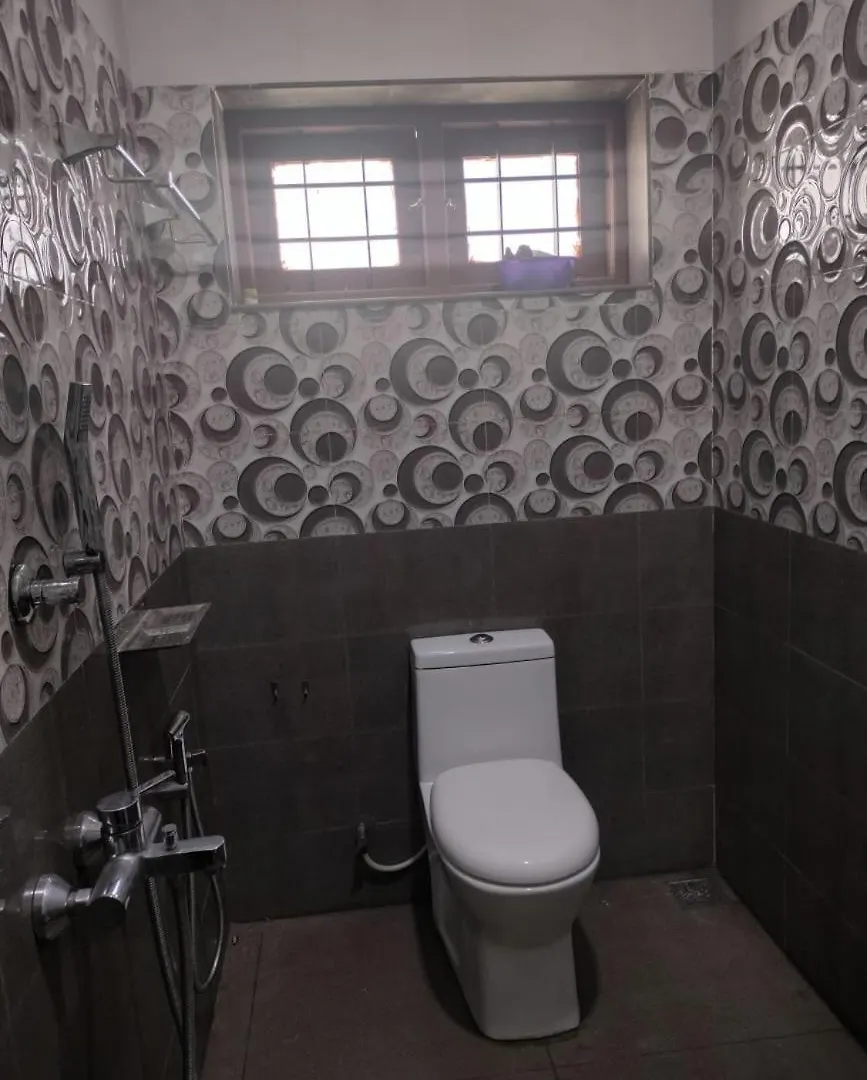 Cozy Nest-Fully Furnished 3 Bedroom Property Alwaye 0*,  India